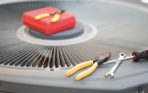 4 Signs You Need Heat Pump Repairs in Metairie, LA